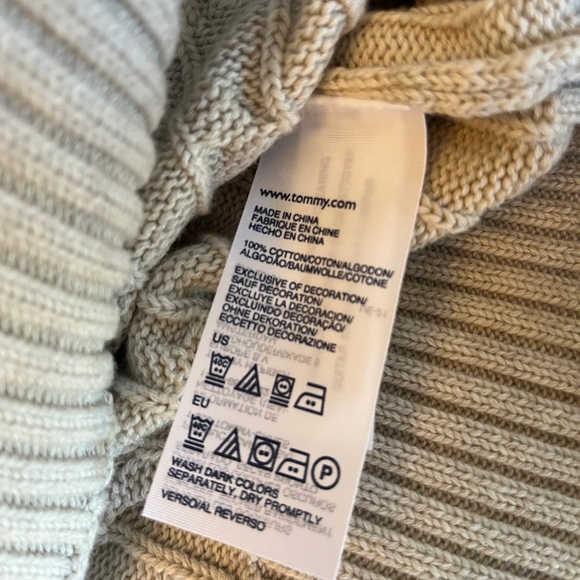 Vintage Tommy Hilfiger cable-knit sweater v-neck Y2K - Picture 4 of 5